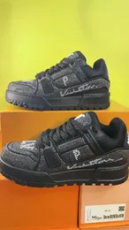 2024 Designer Luxurys Brand Casual Schuhe für Männer Frauen weiße grün graue creme schwarze burgund lila mens Sportsneaker Trainer 38-45