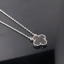 Designer high quality The new obsidian necklace jewelry Van-Clef & Arpes simple Three flowers Necklace clavicle chain women's jewelry