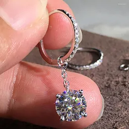 Sırtlar Küpe 18K Beyaz Altın Kadınlar Damla Klips Çember Moissanite Elmaslar 0.5 1 2 3 Karat Yuvarlak Düğün Partisi Nişan Yıldönümü