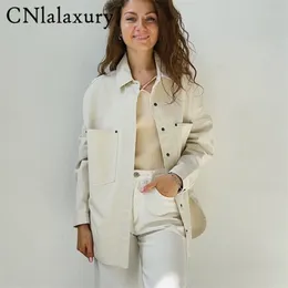 Damen Jacken CNlalaxury Frauen Mode lässig Übergroße Jeansjacke Mantel Vintage Langarm Weibliche Jean Oberbekleidung Weibliche Chic Tops 220901