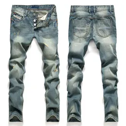 2018 Man Hole in светло -голубые джинсы Ностальгическая скорость продается через брюки по внешней торговле прямо Бекхэм ковбойский детонация модель340y
