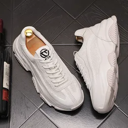 Luxe Ontwerpers Lace Up Jurk Bruiloft Schoenen Mode Mesh Ademend Witte Sneakers Ronde Neus Dikke Bodem Vrije tijd Rijden Loafers J42