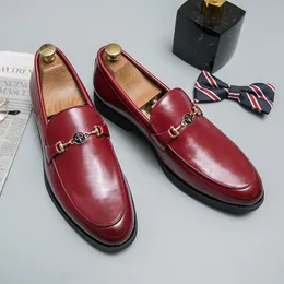 Ayakkabılar Loafers Erkekler Klasik Saçlı Ayak Parça Düz Renk PU Metal Toka Bir Pedal Moda İş Gündelik Düğün Günlük Ad D