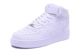 تخفيضات 2023 أحذية غير رسمية جديدة للرجال في الهواء الطلق أحذية تزلج منخفضة السعر رخيصة واحدة للجنسين 1 متماسكة يورو Airs عالية النساء كل أبيض أسود قمح رياضة الجري J01