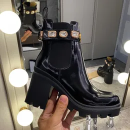 2022 Top designer boots rhinecones Velcro ankle belt buckle booties Lady Bee embroidered chunky rough heel boots leather platform Luxury Martens boot With Box 35-42