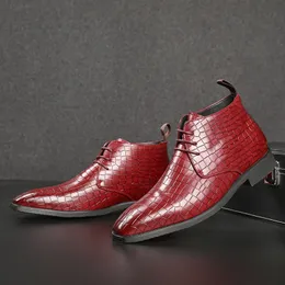 Klasyczne buty mężczyźni Brytyjskie buty do kostek spiczaste palce crack kratę solidny kolor pu koronkowy moda swobodna ulica codziennie 90