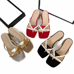 2022 sandálias moda feminino chinelos de salto baixo salto ovelha arco clássico chinelos chinelos sapatos de sandália de sandália