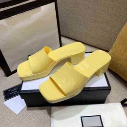 designer fashion beach slippers summer women's shoes thick heels semi luxury fashion High Heels Sandals 35-40