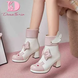 Botas Doratasia Tamanho grande 43 2021 Autumn Boots Boots Mulheres Plataforma Chunky High Heels Bowknot Animal Wing Girls Boots Fofos Sapatos 220903