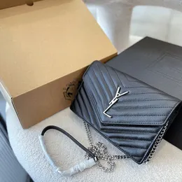 Bolsas de ombro femininas de grife bolsas de luxo bolsas femininas envelope com corrente bolsas crossbody bolsa moda de rua D229032F