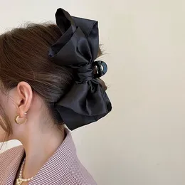 2022 Haarklammern Barrettes neue koreanische Bogen Haarnadel Damen Satin Klaue süße glänzende Haarnadel Elegante Accessoires Kopfbedeckung