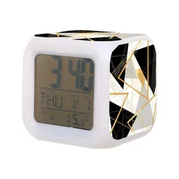 Orologi da tavolo da scrivania Sveglia per bambini Digitale geometrico nero e oro con funzione termometro Luce notturna a 7 colori per Bo Carshop2006 Amhga