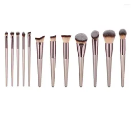 فرش المكياج 1PCS Pro Brush Foundation Eyeshadow Brochas Maquillaje Pincel Maquiagem