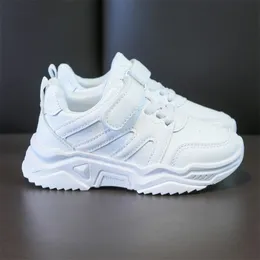 İlk Yürüyüşçüler Sonbahar Çocuklar Beyaz Spor Ayakkabı Platformu Işık Yumuşak Moda Erkek Kızlar Spor Ayakkabı Boyutu 26-37 All Maç Çocuk Eğitmenleri 220830