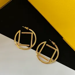 Women Designer Hoop Letter Earrings Fashion Gold Hoops Earring Womens Luxury Big Circle ￶rh￤ngen smycken unisex ￶rh￤ngen 2209052d