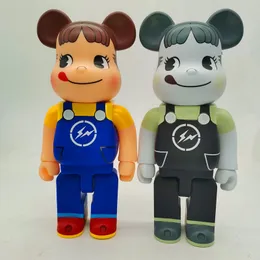 Ny 400% Bearbrick Action Toy Figures Cosplay Peka Milky Sister Bear Hiroshi Fujiwara Flash Lighting Momo Popobe For Collectors Medicom Toys