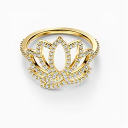 Moda takı swa yeni sembolik lotus yüzüğü altın çiçek açan lotus şeklindeki kristal nihai lüks kadın nişan hediyesi294f