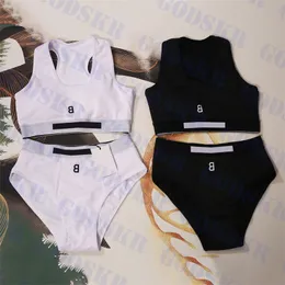 Dam Sport Tankar Trosor Set Brev Broderade Badkläder BH Designer Damunderkläder Två färger