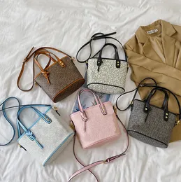 X borsa da donna cesto di cibo 2022 nuova borsa a secchiello piccola portatile versione coreana della moda e adorabili borse femminili casual a tracolla