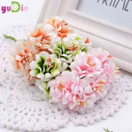 가짜 꽃 녹지 6 stks Zijde Daisy Boeket Voor Bruiloft Decoratie Kunstbloem Diy Krans 선물 스크랩북 Voor Handwerken Craft 가짜 Bloem J220906