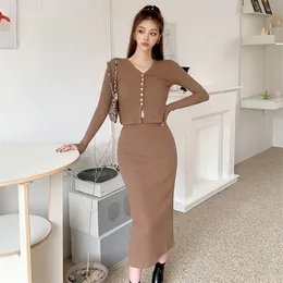 ツーピースドレス秋の韓国ファッションニットスーツ女性