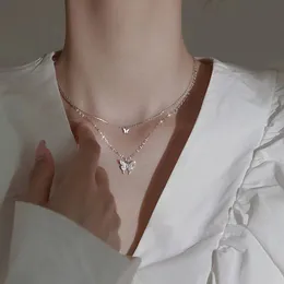 Silberne glänzende Schmetterlings-Halskette für Damen, exquisite doppellagige Schlüsselbeinkette