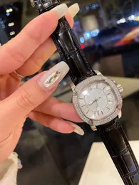 Yeni Tasarım Çift Sıralı Elmas Kuvars İzle Kadın Geometrik Numarası Bilgisayar Clowatch Lady Dress Zirkon Saatler Beyaz İnci Kadranın Annesi Orijinal Deri Saat 34mm