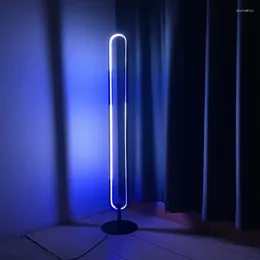 Lampy podłogowe Nowoczesne lampa narożna RGB kolorowy do wystroju salonu w sypialni wewnętrznej minimalistyczne atmosfera zdalne światła