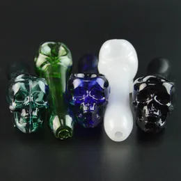 Hot Mini Oil Burner Pipes 4 Inch Skull Style Hand Portable Dab Rigs Tubo di vetro inebriante spesso Accessori per fumatori a base di erbe secche Strumenti Dab Bong in vetro Multi colori SW31