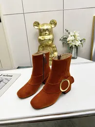 Womens Fashion Nubuck Leather Canle Boots Women Lux Designer Round Toe Low Block Heel-Boot مع أجهزة ذهبية