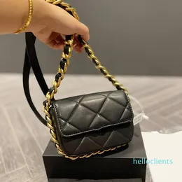 2022 Yeni Moda Kadın Klasik Mini Flep Vanity Torbalar Zincir GHW Crossbody Omuz Kozmetik Kılıf Sarı Beyaz Penaflı Siyah Açık Kart Tutucu Para Çantası 15x11cm