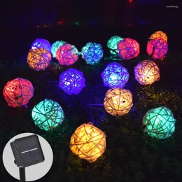 Strings Ousam LED Solar Light String Rattan Ball 6 Metri 30 Lampada Ghirlanda Lucine per la decorazione del giardino di Natale
