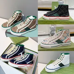 2023 Tennis 1977 Sneaker Donna Scarpe con plateau in tela Sneakers da uomo Classica Stampa versatile Chaussures alte e basse con scatola originale Taglia 35-46 NO412