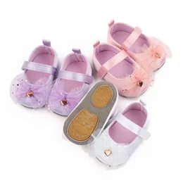 Dziewczęta brokatte księżniczki buty dziecięce koronkowe łuki Pierwsze spacerowiczów miękkie dno noworodka buty 0-18 miesięcy