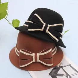 Basker imitation ull filt fedoras hattar fashionabla vintage hink hatt bred brim bowknot dekoration jazz varm kvinnlig bowler