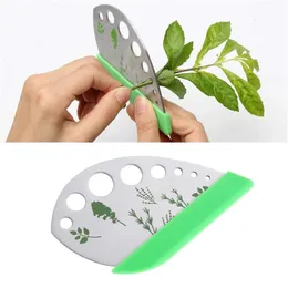 Hem Creative 9 Hole Herb Cutting Knife Outdoor Camping Multifunktionellt rostfritt stål örter Peeler Leaf Remover Kök