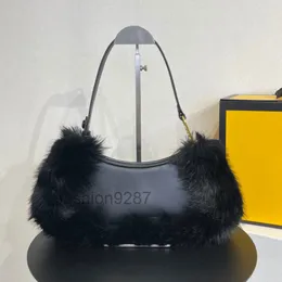 designer bags furry Fashion underarm bag retro design baguette bags lady evening clutch french shoulder bag women handbag rse 2022 autumn wi