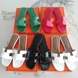 Summer Slippers Sandals Women Flat Leather Flip Flop Slides Beach Sandal Slipper Skin Party Wedding 2022 Designer with Box
