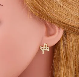 Schmuckohrringe kubische Zirkonia Gold Farbe CZ Kristallohrclips Keine durchbohrten Ohrringe für Frauen Schmuck GQ23