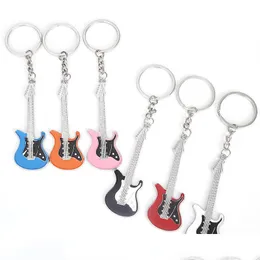 مفاتيح الأزياء الكلاسيكية الغيتار الغيتار Keychain Cark Key Chain Ring الآلات الموسيقية إكسسوارات قلادة للرجل للنساء هدية الجملة dro dhv6k