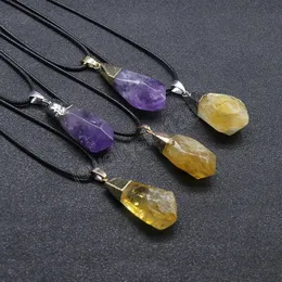 Heilende Naturstein-Anhänger-Halskette, unregelmäßiger spitzer roher Quarz, Amethyste, Citrine, gelb-lila Kristall-Halskette für Frauen