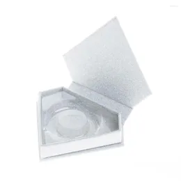 False Eyelashes 20pcs 도매 속눈썹 포장 상자 사용자 정의 로고 가짜 3D 밍크 속눈썹 가짜 실리 스트립 반짝이 다이아몬드 케이스 빈
