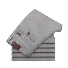 Abiti da uomo 2022 Autunno Pantaloni casual da uomo in fibra di bambù Stile classico Business Fashion Pantaloni in cotone elasticizzato grigio Abbigliamento maschile di marca