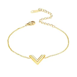 V Buchstaben Charme Armbänder für Frauen 18K Gold plattiert Titanstahl Love Armband Silber Roségold Farbangels Mode Luxus Link Kette Party Schmuck Juwelen Geschenke