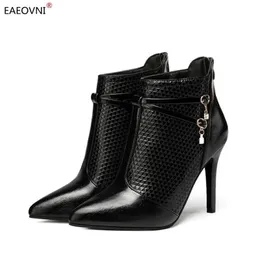 Boots Women 9.5cm أزياء الكعب 42 قدم كبيرة عارية في الهواء الطلق غير رسمية سميكة الوحيدة أحذية القطن الدافئة 220909