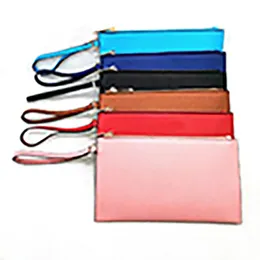 Barnhandväskor Purse Designers Pu Zipper Envelope Bag Fashion Luxurys Girls Portable Solid Colors Plånböcker Crsoobody Pack Party Leather