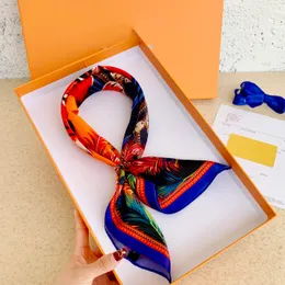Designer Scarf Woman Silk Scarfs Letter Pannband Märke Small Variable Headscarf Tillbehör Aktivitet Gåva Nej BXO