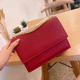 American Shoulder Bags Women's Fashion Bag European and Menger Bag Leather Material 3 Color Gold Chain 24cm Large Discount with Box