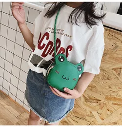 HBP Koreańska wersja małej torby dla dzieci 2023 Nowa modna szkoła podstawowa uczniowie ramiona torby kreskówka urocza moneta torebka
