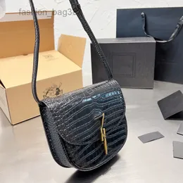 Akşam Çantaları Moda Flap Omuz Çantası Eyer Şekli Crossbody Çanta Timsah Düz Dokuma Debriyaj Cüzdan Siyah Ayarlanabilir Omuz Askısı